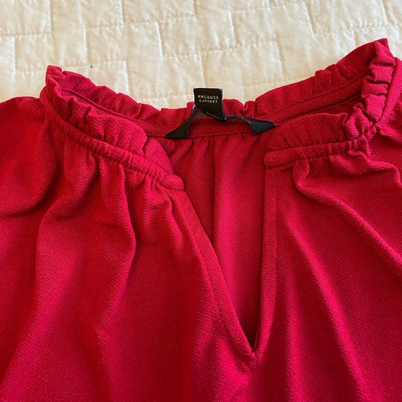 Banana Republic gorgeous red super stretchy top - Picture 5 of 6